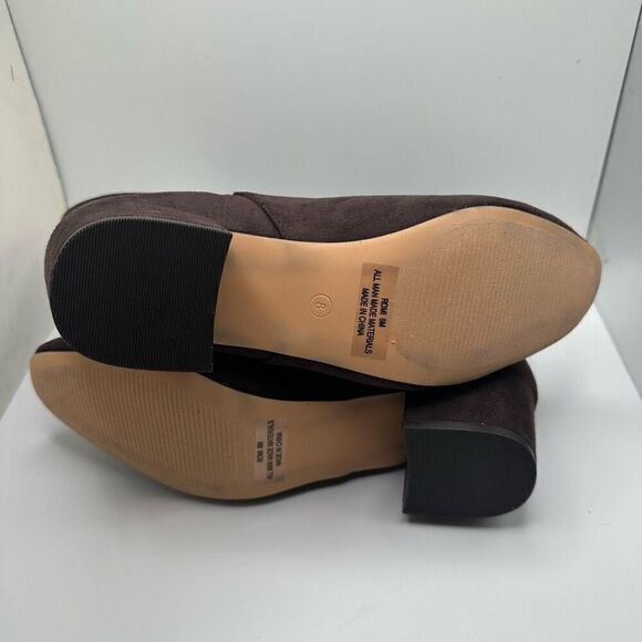 CUSHIONAIRE Women's Romi block heel stretch boot with Memory Foam Padding 8 BROW - Picture 5 of 7